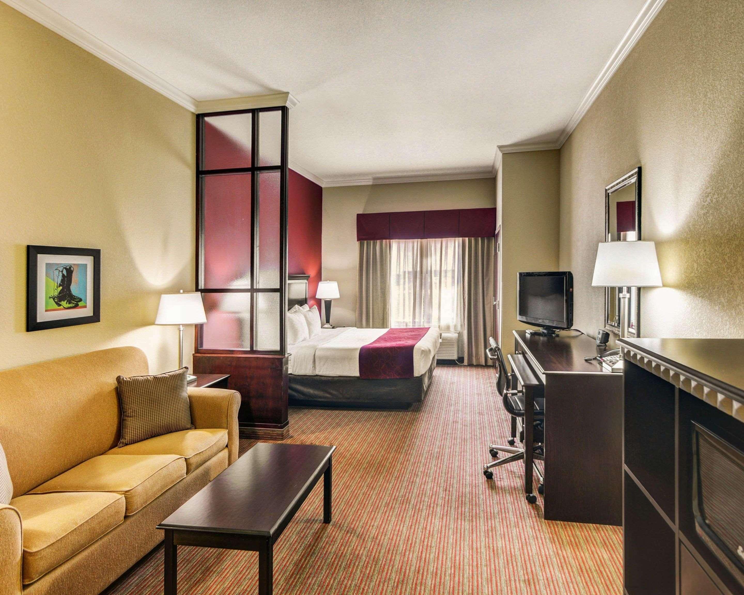 Comfort Suites Fort Worth South Экстерьер фото