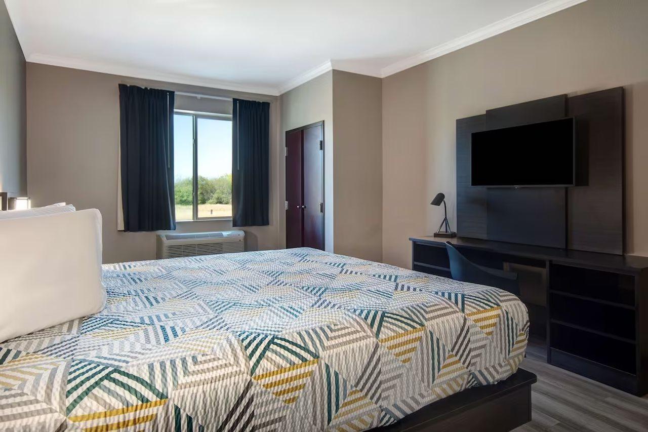 Comfort Suites Fort Worth South Экстерьер фото